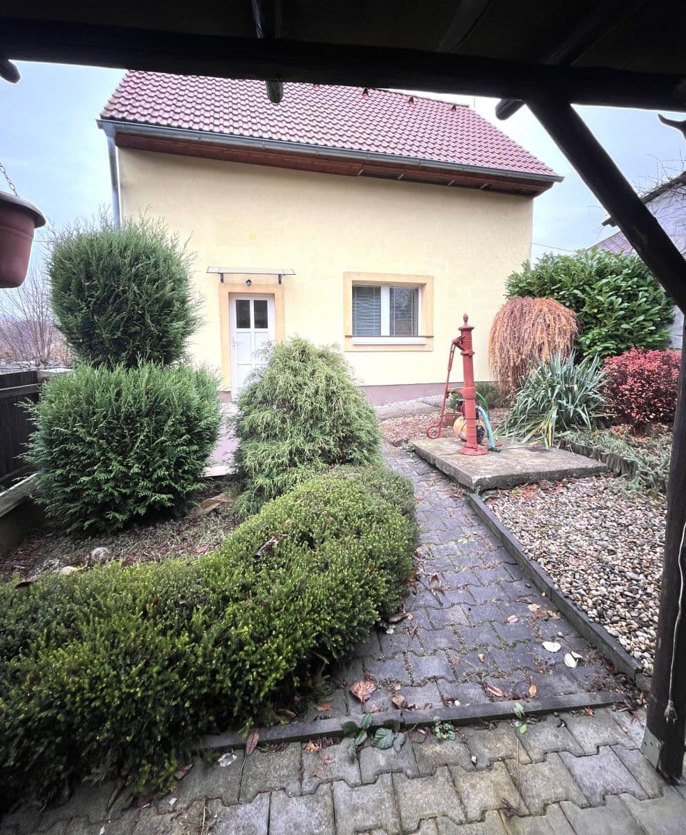 Pronájem domu 140 m², pozemek 1.000 m², Čisovická, Mníšek pod Brdy, Středočeský kraj Pronájem domu 140 m², pozemek 1.000 m², Čisovická, Mníšek pod Brdy, Středočeský kraj