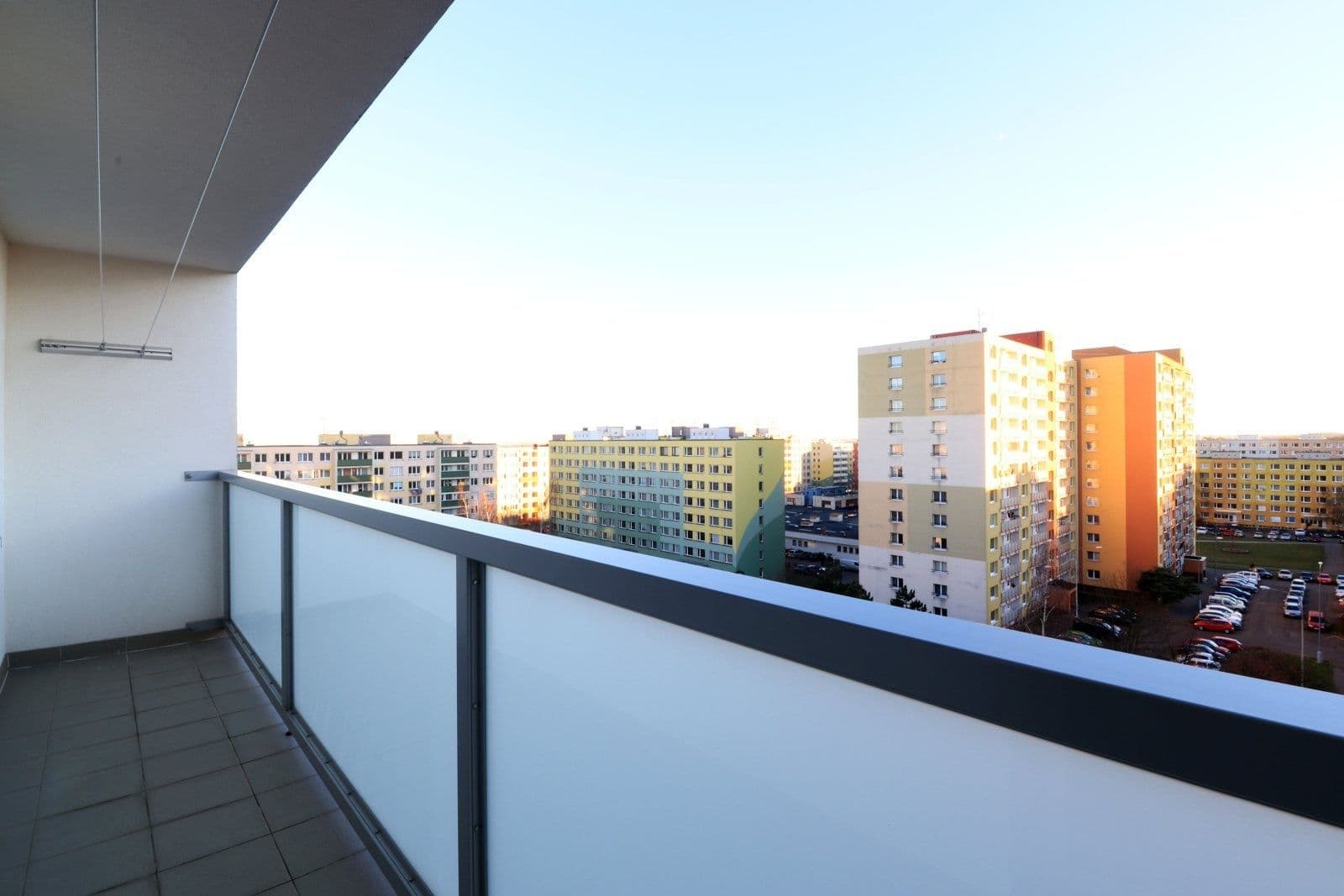 Pronájem bytu 2+kk 40 m², Jerevanská, Kladno, Středočeský kraj Pronájem bytu 2+kk 40 m², Jerevanská, Kladno, Středočeský kraj