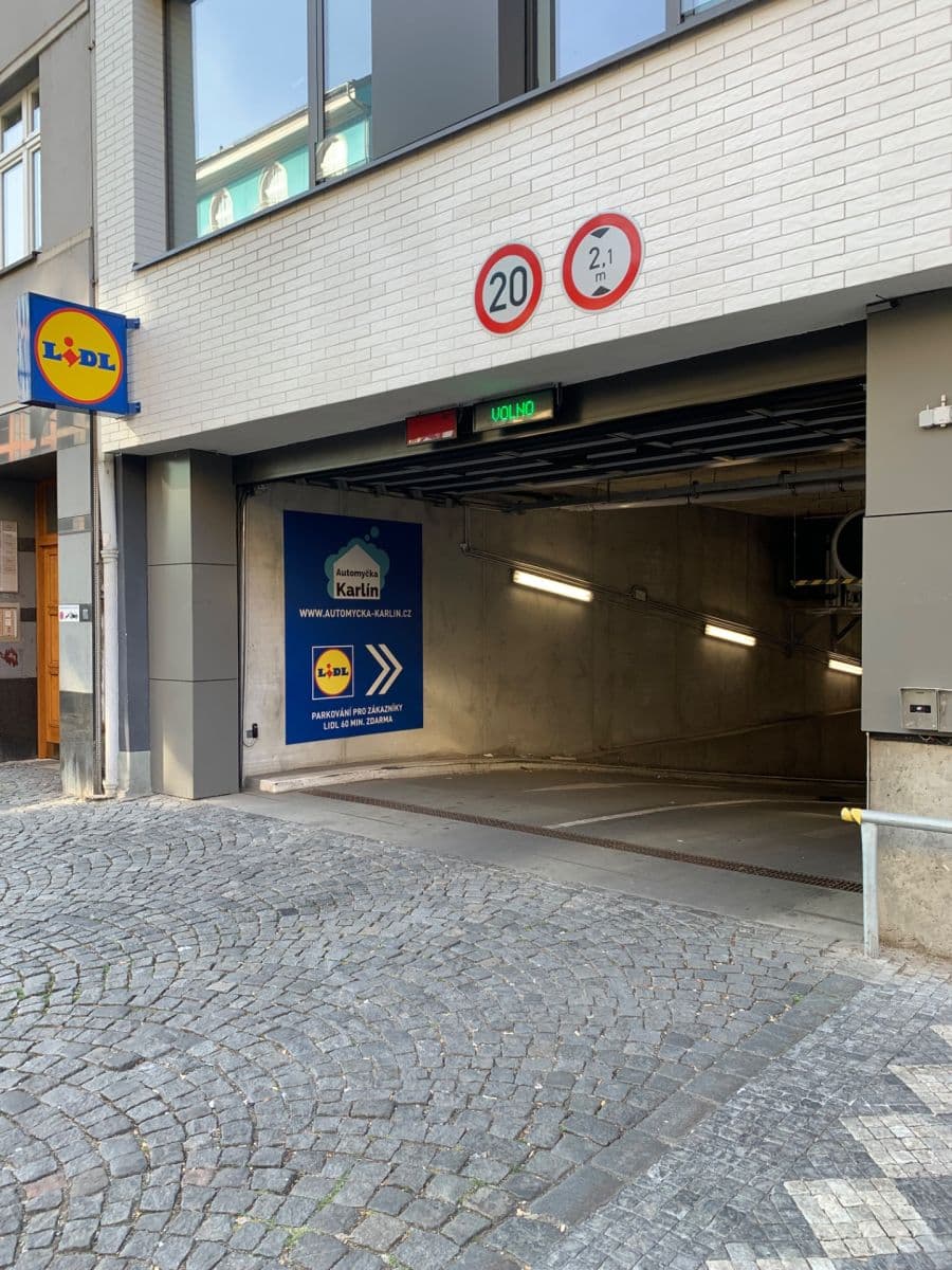 Pronájem garáže 13 m², Praha, Praha Pronájem garáže 13 m², Praha, Praha