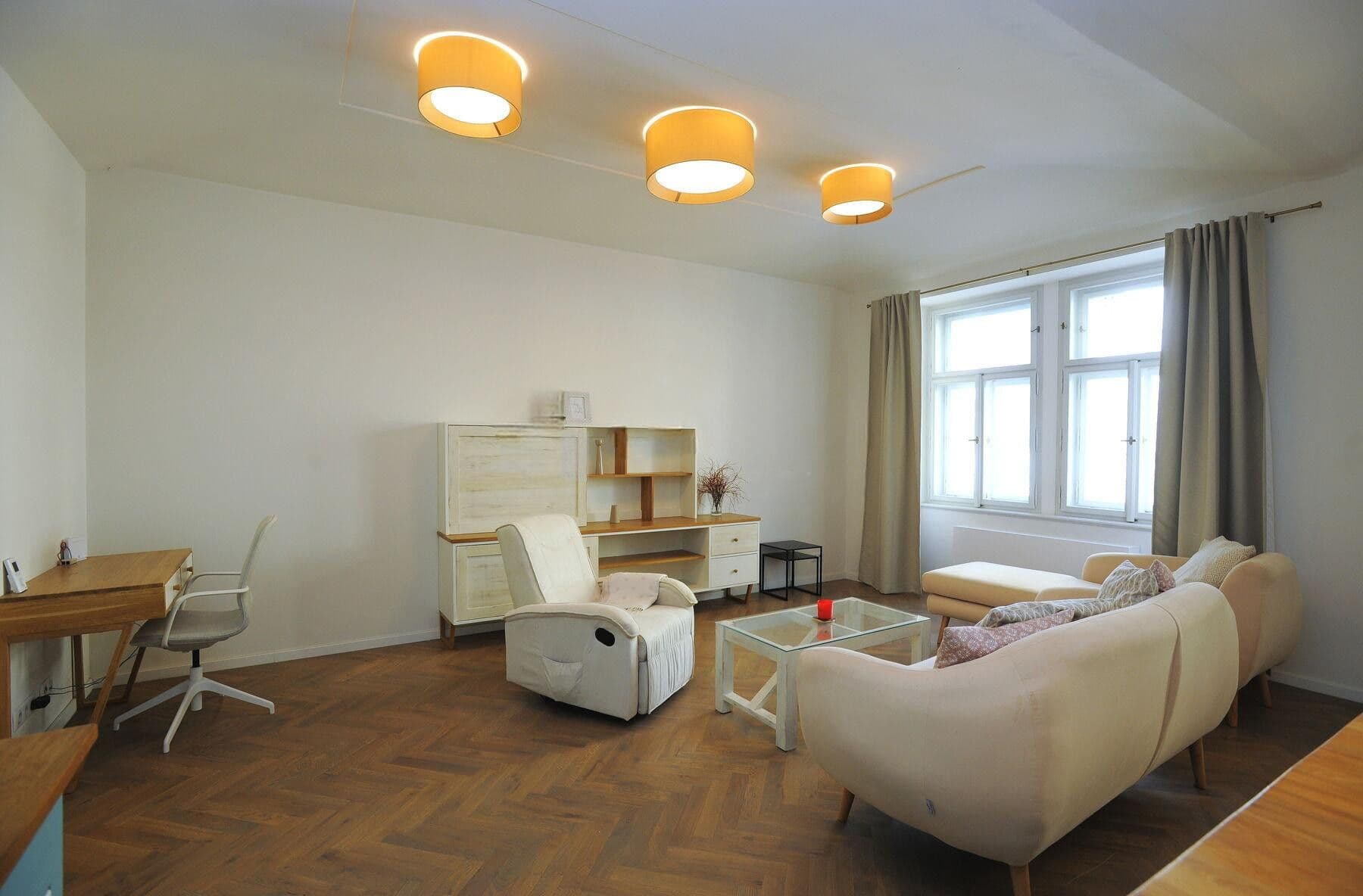 Pronájem bytu 2+kk 84 m², Křenová, Brno, Jihomoravský kraj Pronájem bytu 2+kk 84 m², Křenová, Brno, Jihomoravský kraj