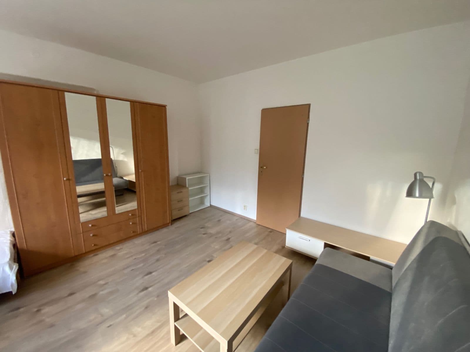 Pronájem bytu 1+1 40 m², Buštěhradská, Praha, Praha Pronájem bytu 1+1 40 m², Buštěhradská, Praha, Praha