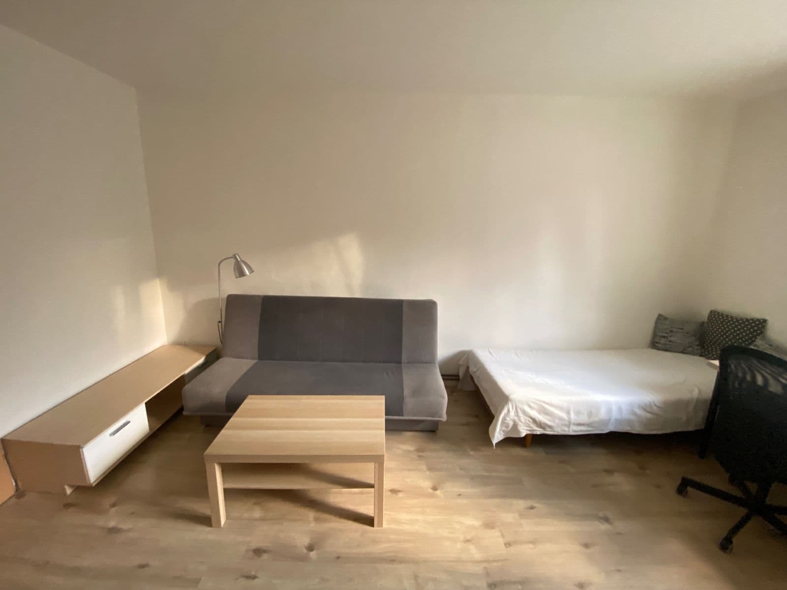 Pronájem bytu 1+1 40 m², Buštěhradská, Praha, Praha Pronájem bytu 1+1 40 m², Buštěhradská, Praha, Praha