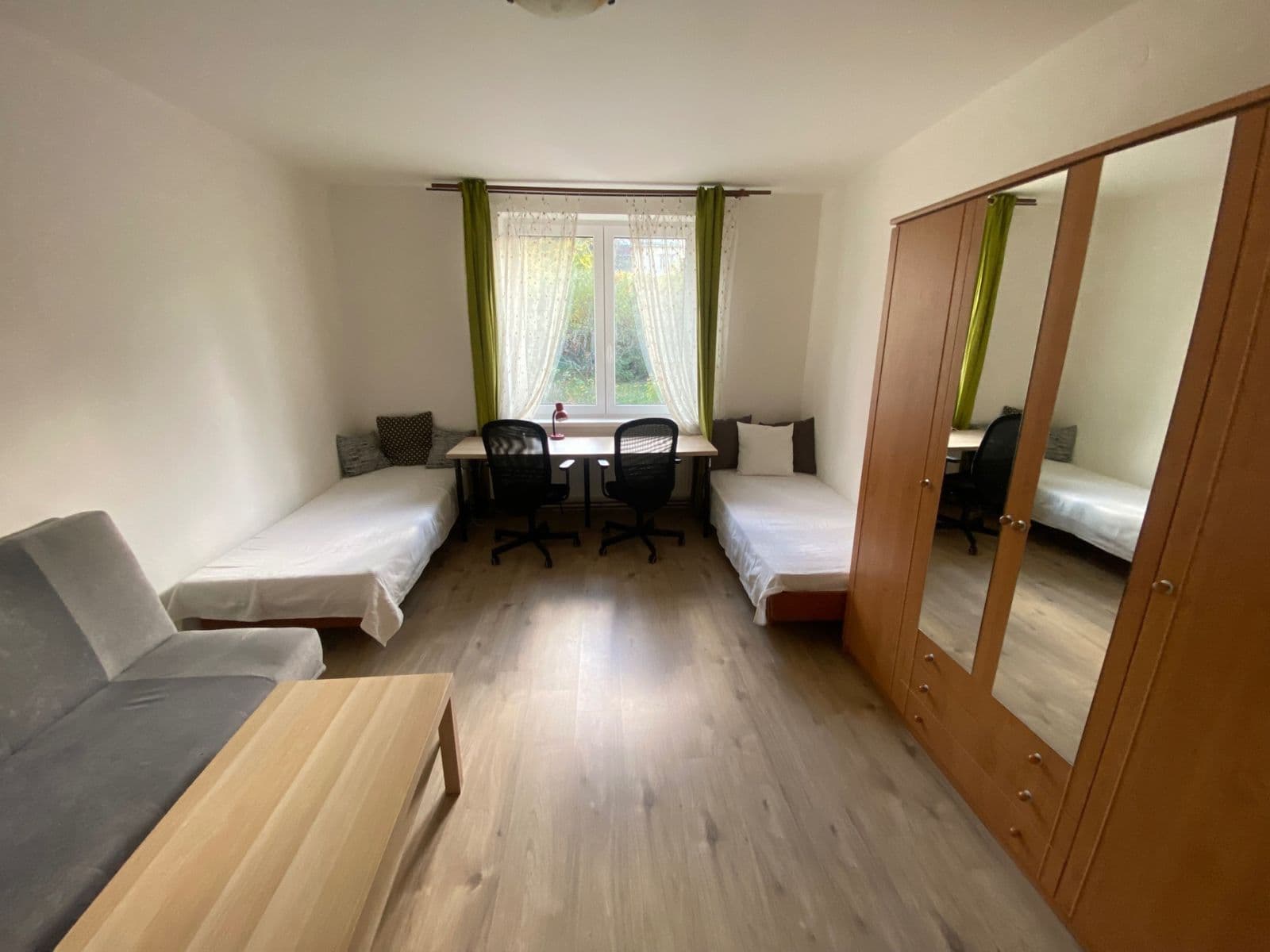 Pronájem bytu 1+1 40 m², Buštěhradská, Praha, Praha Pronájem bytu 1+1 40 m², Buštěhradská, Praha, Praha