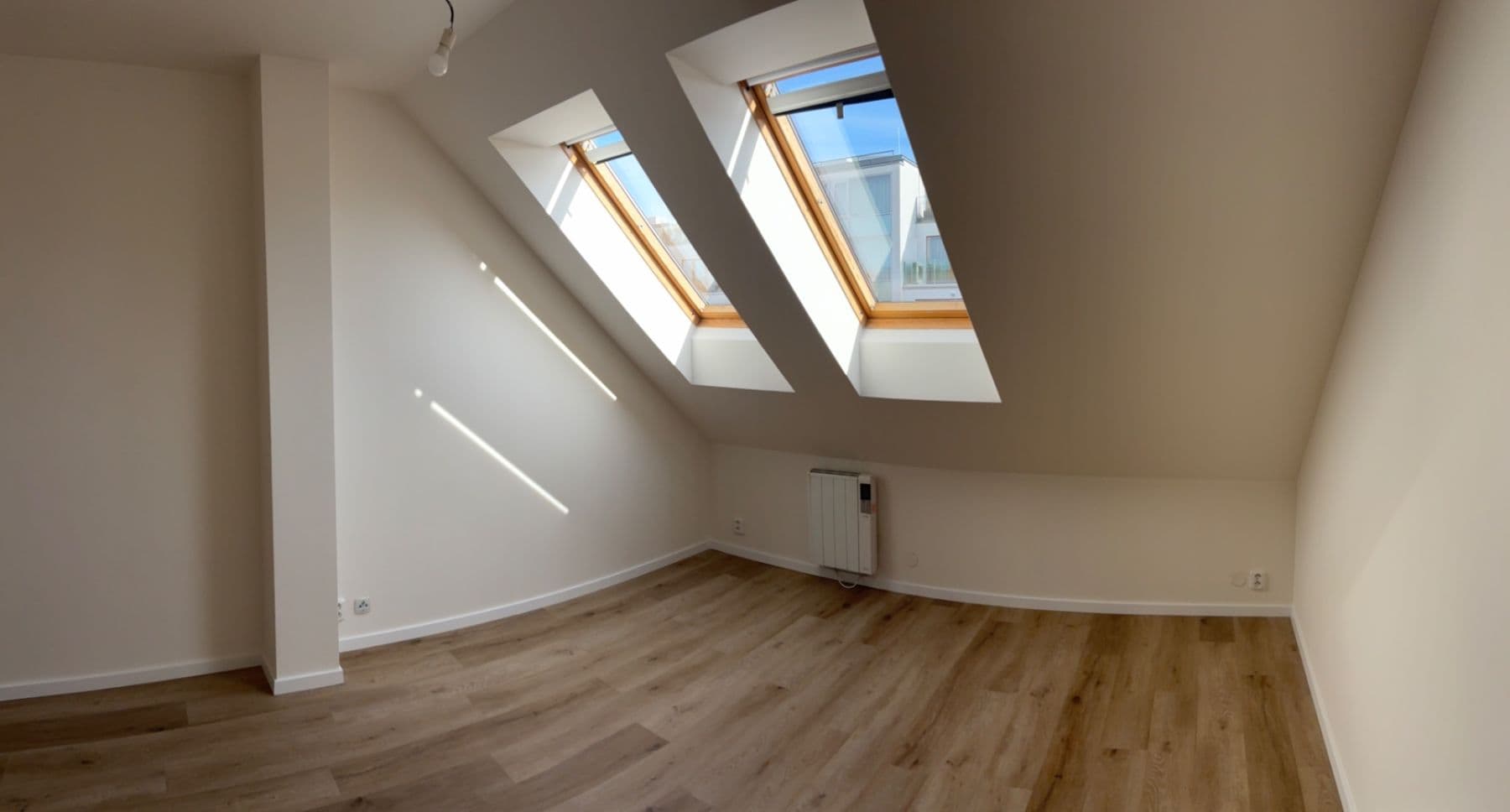 Pronájem bytu 2+1 48 m², Komunardů, Praha, Praha Pronájem bytu 2+1 48 m², Komunardů, Praha, Praha