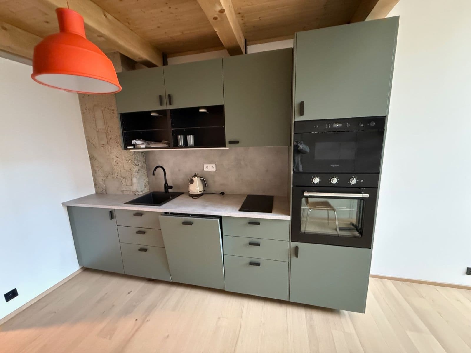 Pronájem bytu 2+kk 56 m², Kolbenova, Praha, Praha Pronájem bytu 2+kk 56 m², Kolbenova, Praha, Praha
