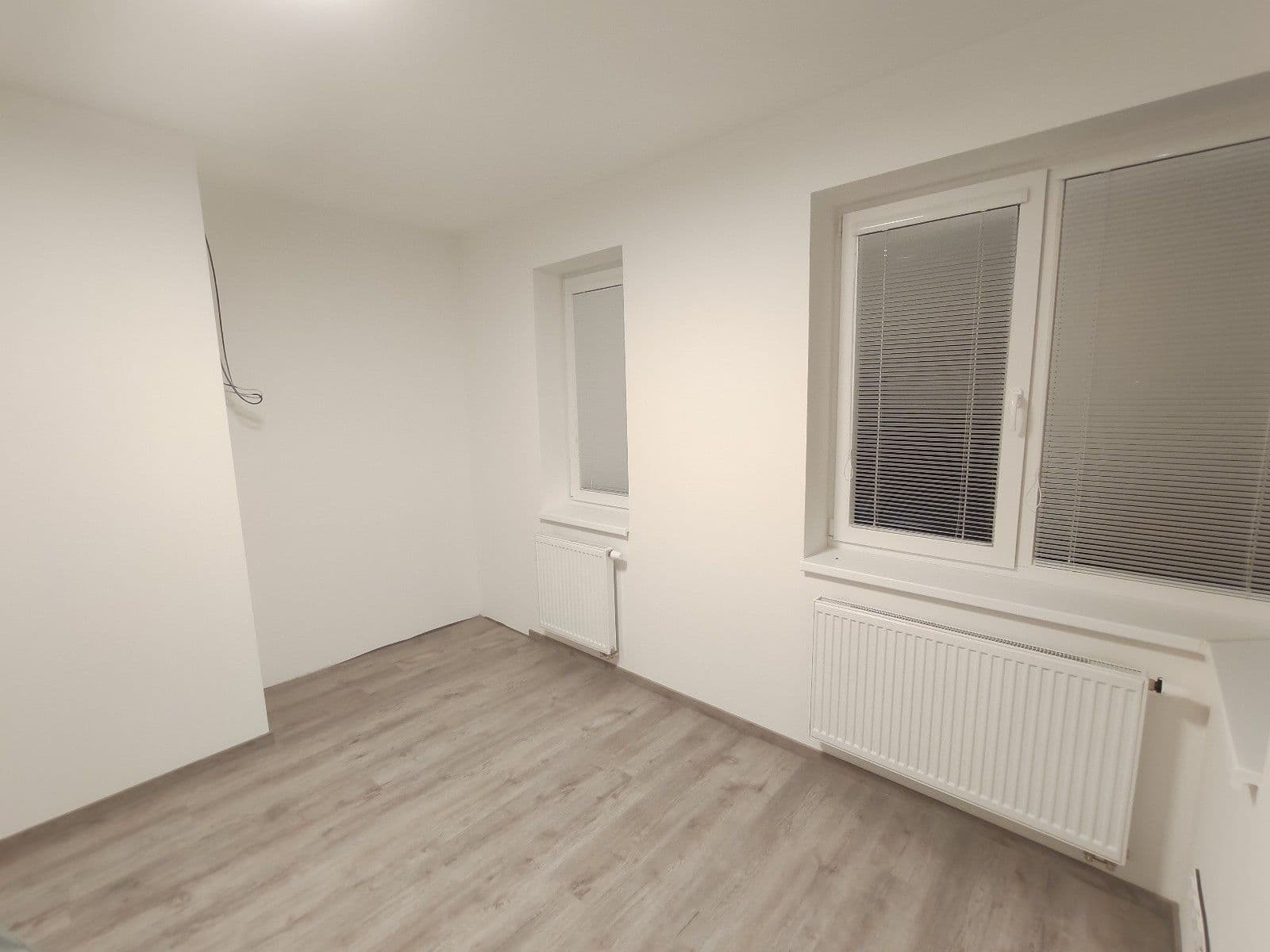Pronájem bytu 4+kk 77 m², U Areálu, Tábor, Jihočeský kraj Pronájem bytu 4+kk 77 m², U Areálu, Tábor, Jihočeský kraj