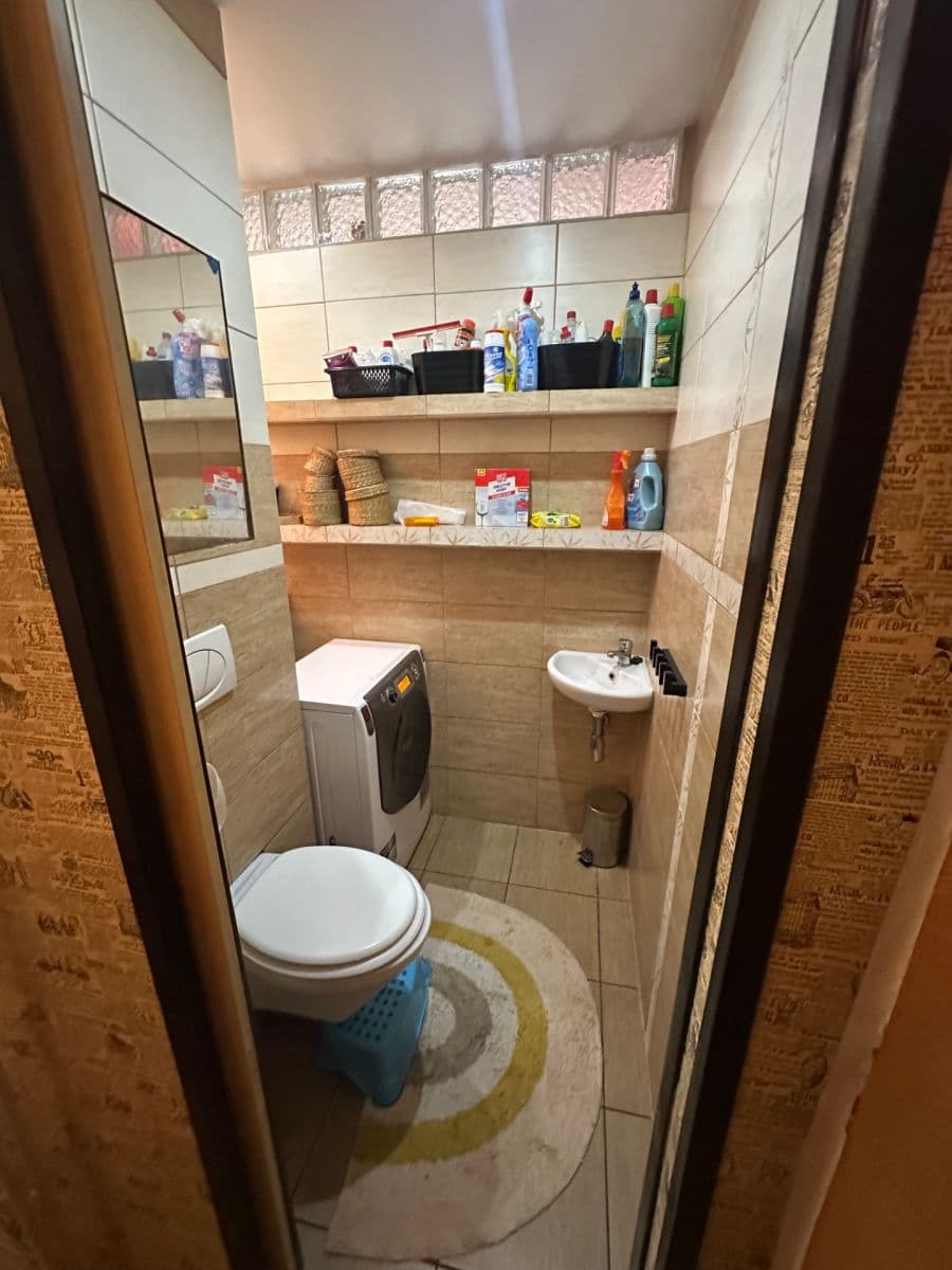 Prodej bytu 3+1 83 m², Fráni Šrámka, Teplice, Ústecký kraj Prodej bytu 3+1 83 m², Fráni Šrámka, Teplice, Ústecký kraj