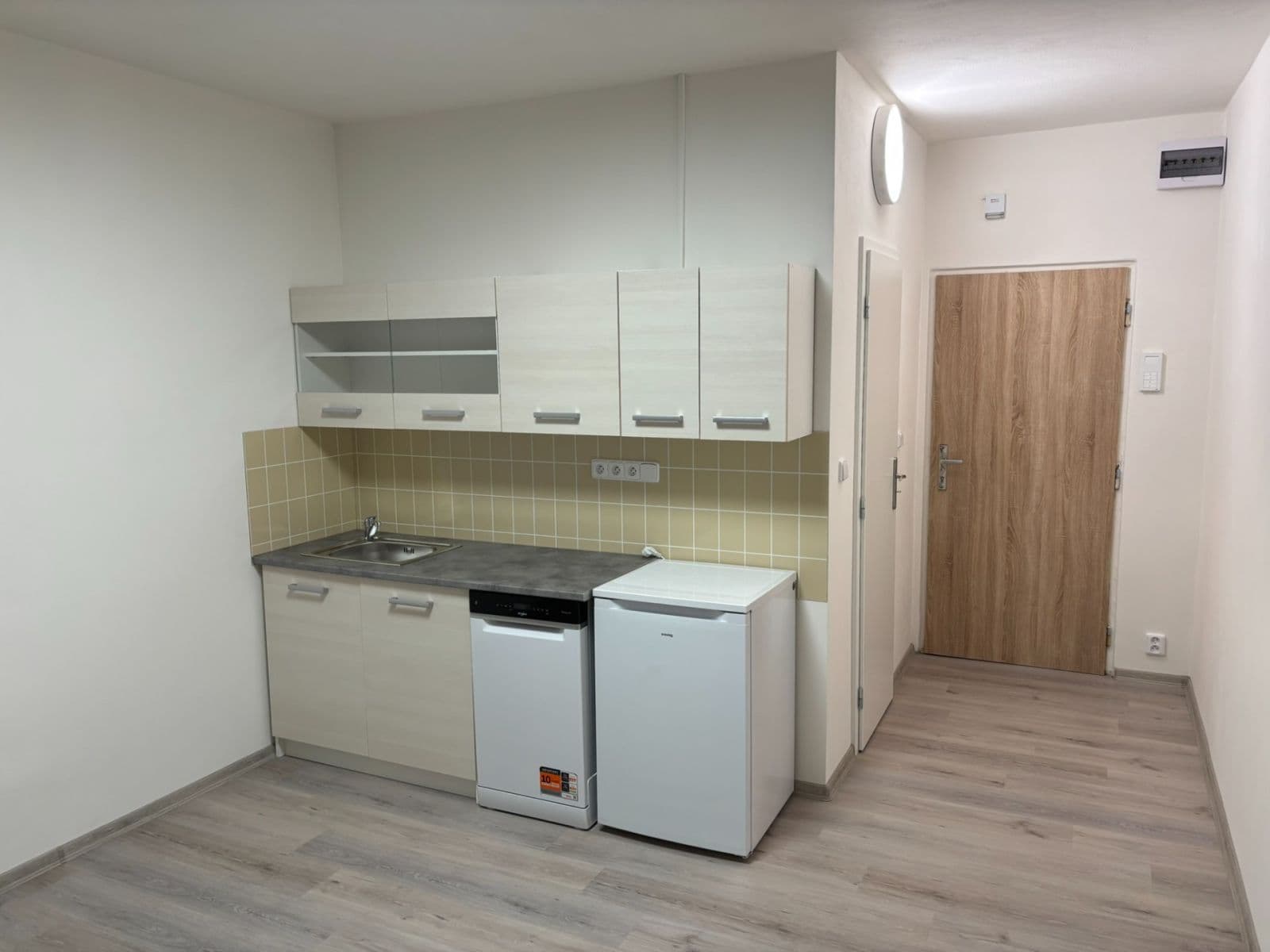 Pronájem bytu 1+kk 19 m², Kostnická, Chomutov, Ústecký kraj Pronájem bytu 1+kk 19 m², Kostnická, Chomutov, Ústecký kraj