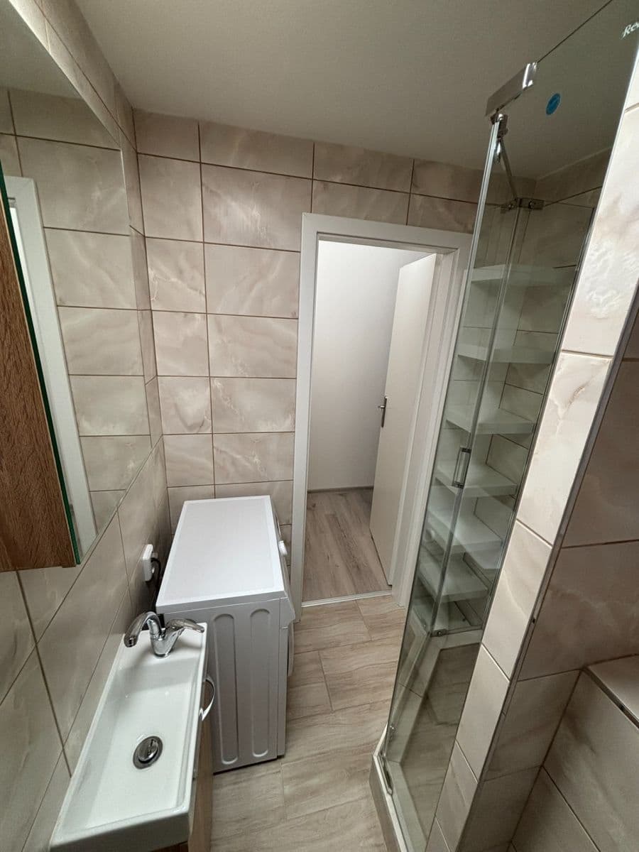 Pronájem bytu 1+kk 19 m², Kostnická, Chomutov, Ústecký kraj Pronájem bytu 1+kk 19 m², Kostnická, Chomutov, Ústecký kraj