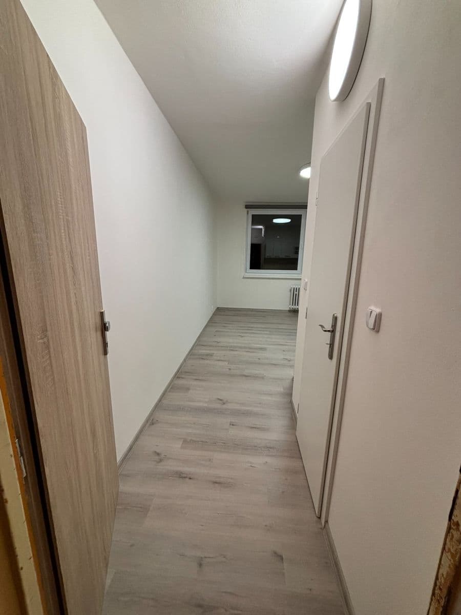 Pronájem bytu 1+kk 19 m², Kostnická, Chomutov, Ústecký kraj Pronájem bytu 1+kk 19 m², Kostnická, Chomutov, Ústecký kraj
