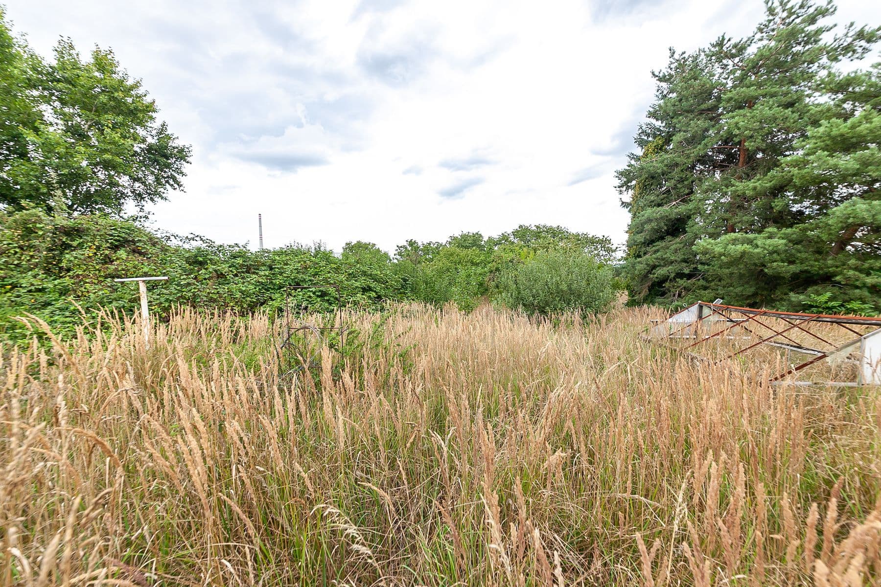 Prodej pozemku 3.823 m², Dolní Beřkovice, Středočeský kraj Prodej pozemku 3.823 m², Dolní Beřkovice, Středočeský kraj