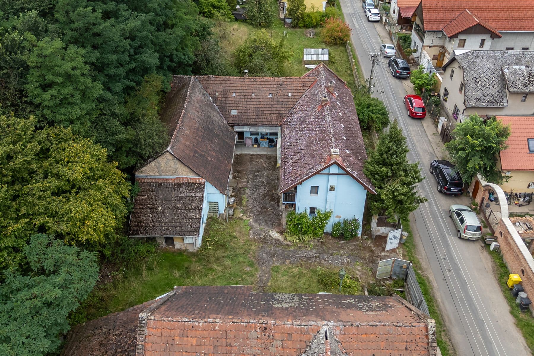 Prodej domu 200 m², pozemek 3.645 m², Dolní Beřkovice, Středočeský kraj Prodej domu 200 m², pozemek 3.645 m², Dolní Beřkovice, Středočeský kraj