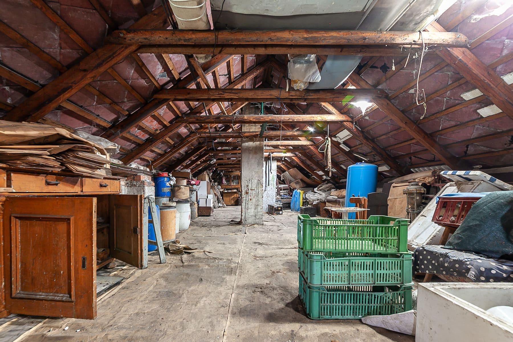 Prodej domu 200 m², pozemek 3.645 m², Dolní Beřkovice, Středočeský kraj Prodej domu 200 m², pozemek 3.645 m², Dolní Beřkovice, Středočeský kraj