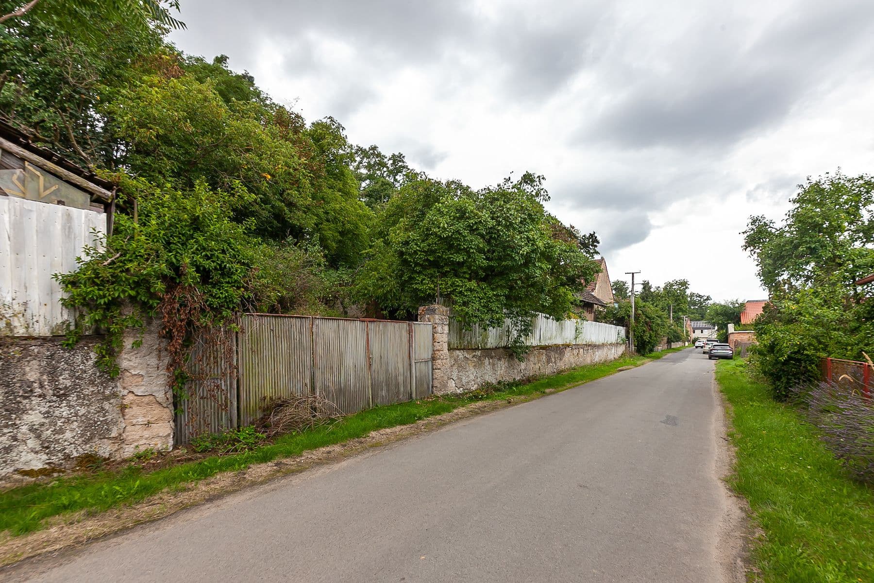 Prodej domu 200 m², pozemek 3.645 m², Dolní Beřkovice, Středočeský kraj Prodej domu 200 m², pozemek 3.645 m², Dolní Beřkovice, Středočeský kraj