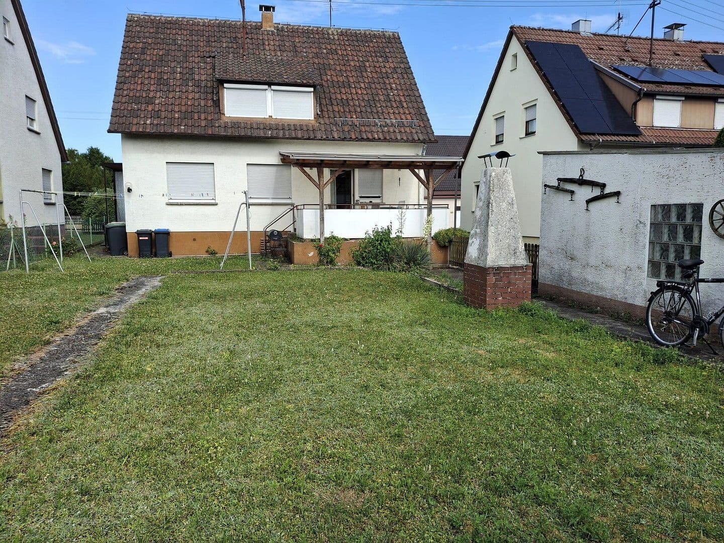 Prodej domu 120 m², pozemek 420 m², Ganghoferstr. 9, Rutesheim, Bádensko-Württembersko Prodej domu 120 m², pozemek 420 m², Ganghoferstr. 9, Rutesheim, Bádensko-Württembersko