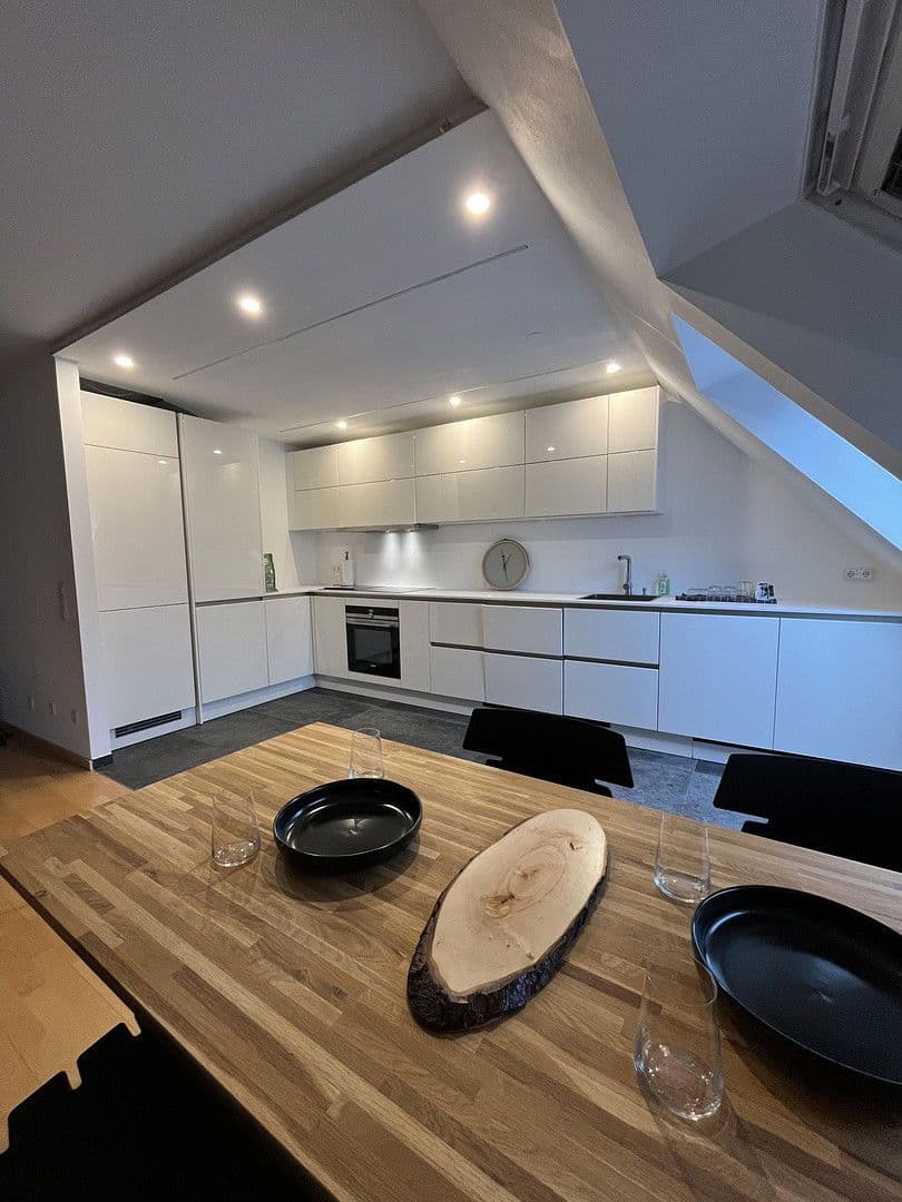 Prodej bytu 4+1 104 m², D3, 2, Mannheim, Bádensko-Württembersko Prodej bytu 4+1 104 m², D3, 2, Mannheim, Bádensko-Württembersko