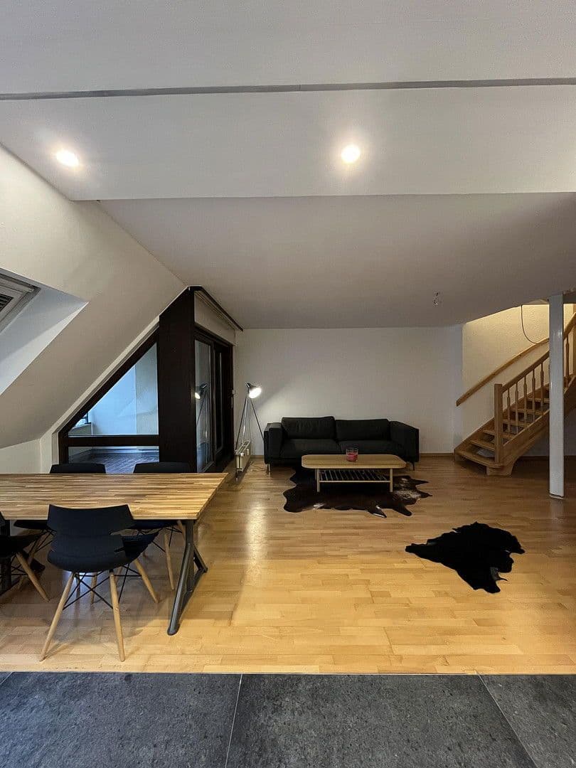 Prodej bytu 4+1 104 m², D3, 2, Mannheim, Bádensko-Württembersko Prodej bytu 4+1 104 m², D3, 2, Mannheim, Bádensko-Württembersko