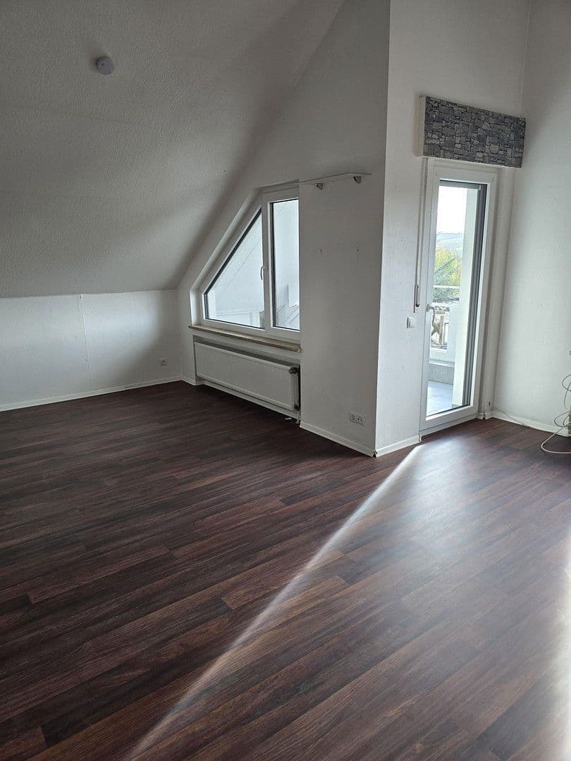Pronájem bytu 3+1 86 m², Alte Andernacherstr. 22, Plaidt, Porýní-Falc Pronájem bytu 3+1 86 m², Alte Andernacherstr. 22, Plaidt, Porýní-Falc