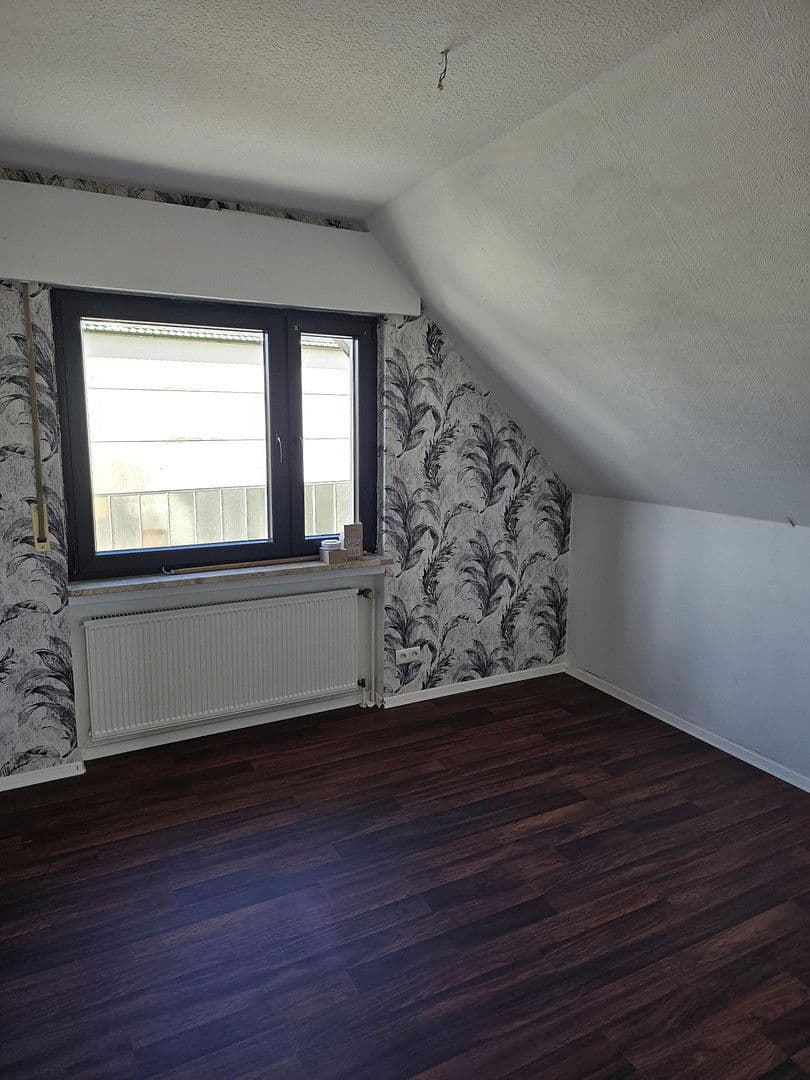 Pronájem bytu 3+1 86 m², Alte Andernacherstr. 22, Plaidt, Porýní-Falc Pronájem bytu 3+1 86 m², Alte Andernacherstr. 22, Plaidt, Porýní-Falc