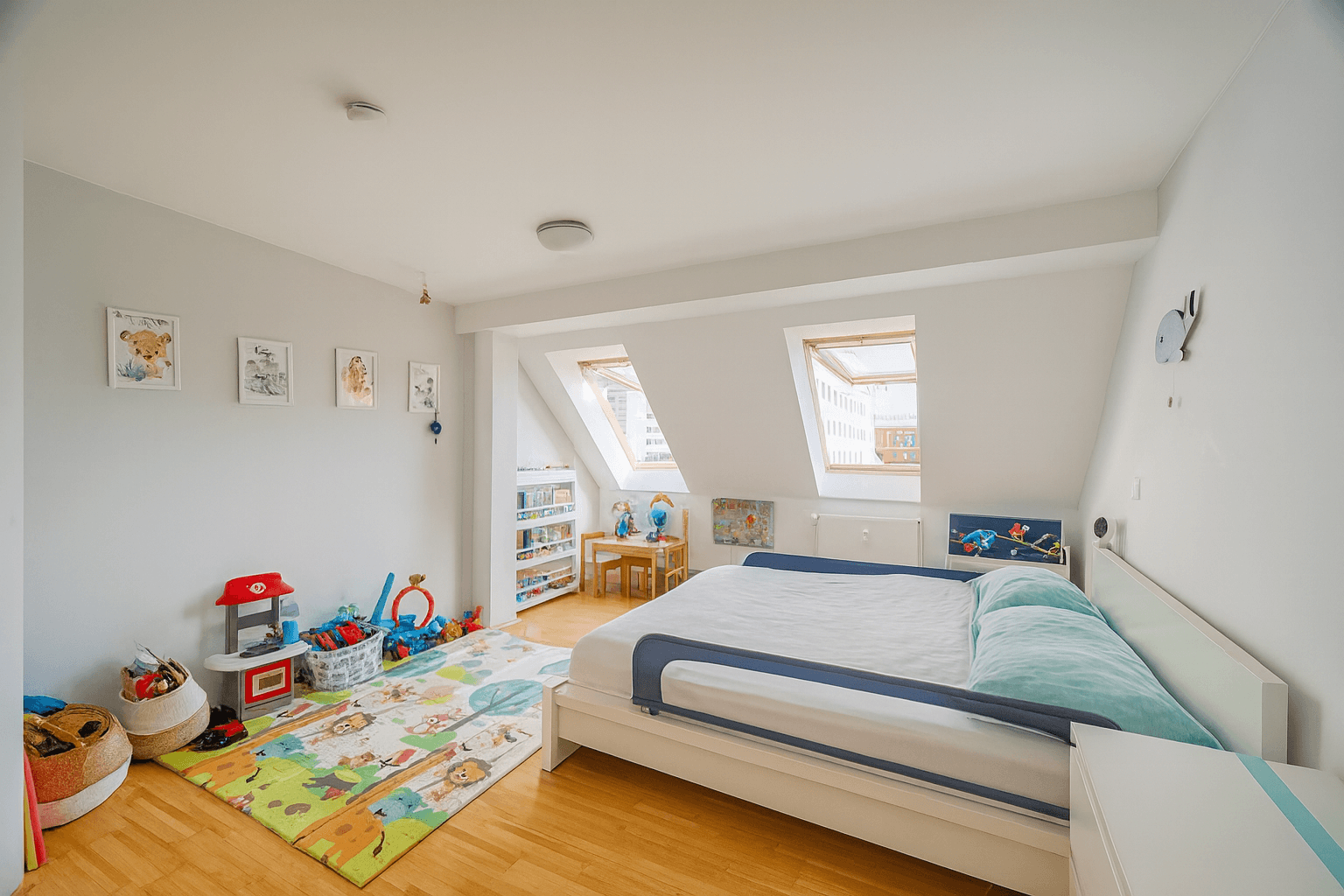 Prodej bytu 3+1 102 m², Friedenstr 8, Berlin, Berlín Prodej bytu 3+1 102 m², Friedenstr 8, Berlin, Berlín