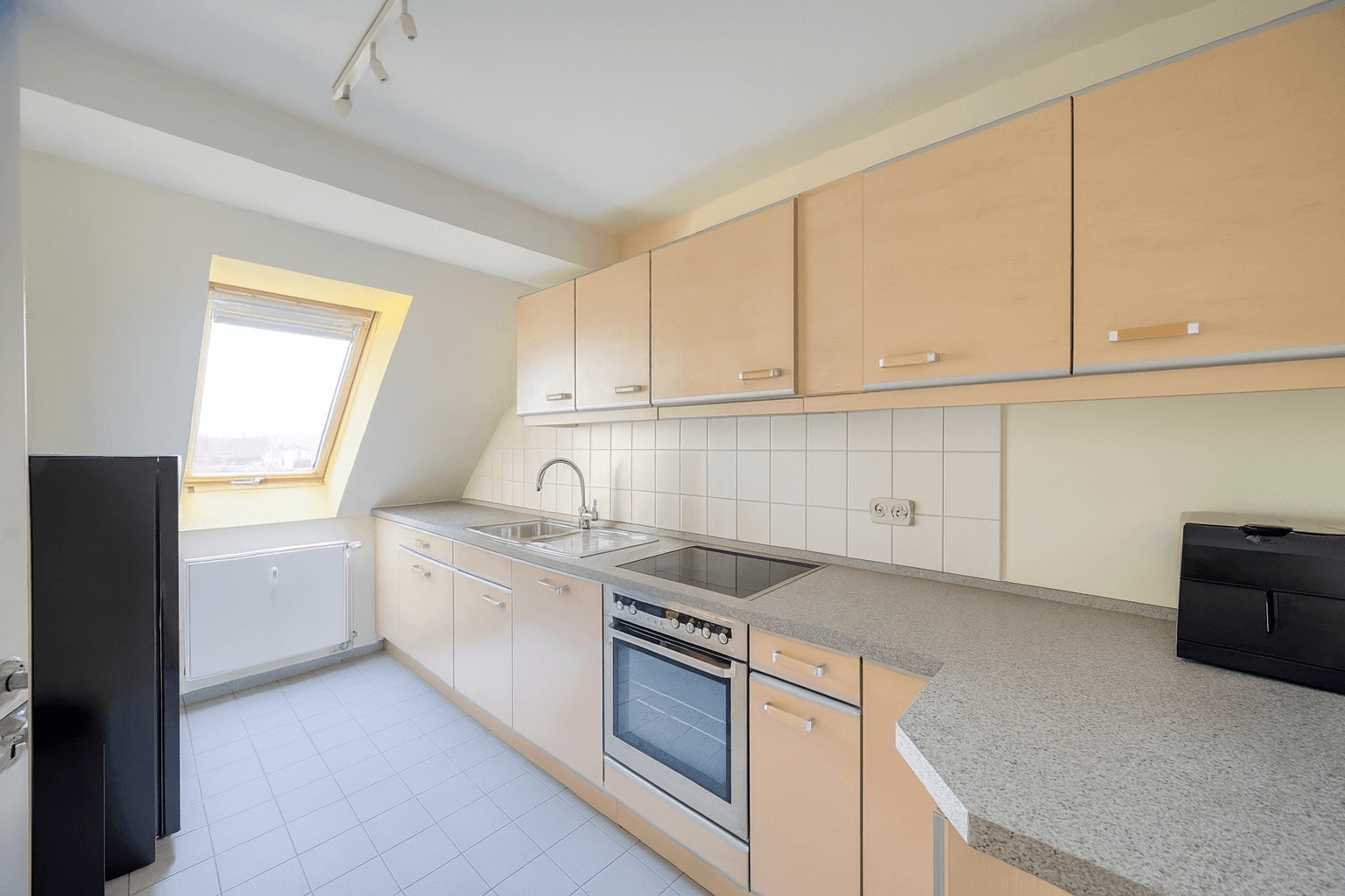 Prodej bytu 3+1 102 m², Friedenstr 8, Berlin, Berlín Prodej bytu 3+1 102 m², Friedenstr 8, Berlin, Berlín