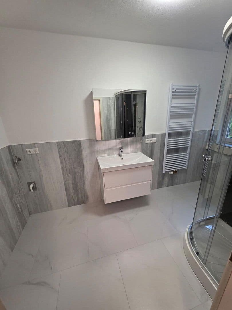 Pronájem bytu 2+1 67 m², Nürtingerstraße 4/3, Metzingen, Bádensko-Württembersko Pronájem bytu 2+1 67 m², Nürtingerstraße 4/3, Metzingen, Bádensko-Württembersko