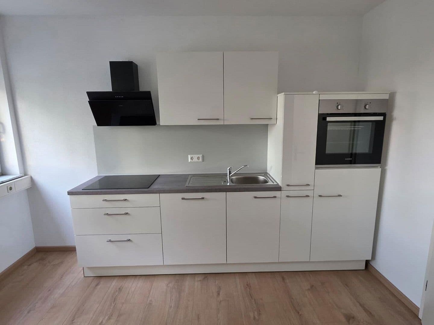 Pronájem bytu 2+1 67 m², Nürtingerstraße 4/3, Metzingen, Bádensko-Württembersko Pronájem bytu 2+1 67 m², Nürtingerstraße 4/3, Metzingen, Bádensko-Württembersko