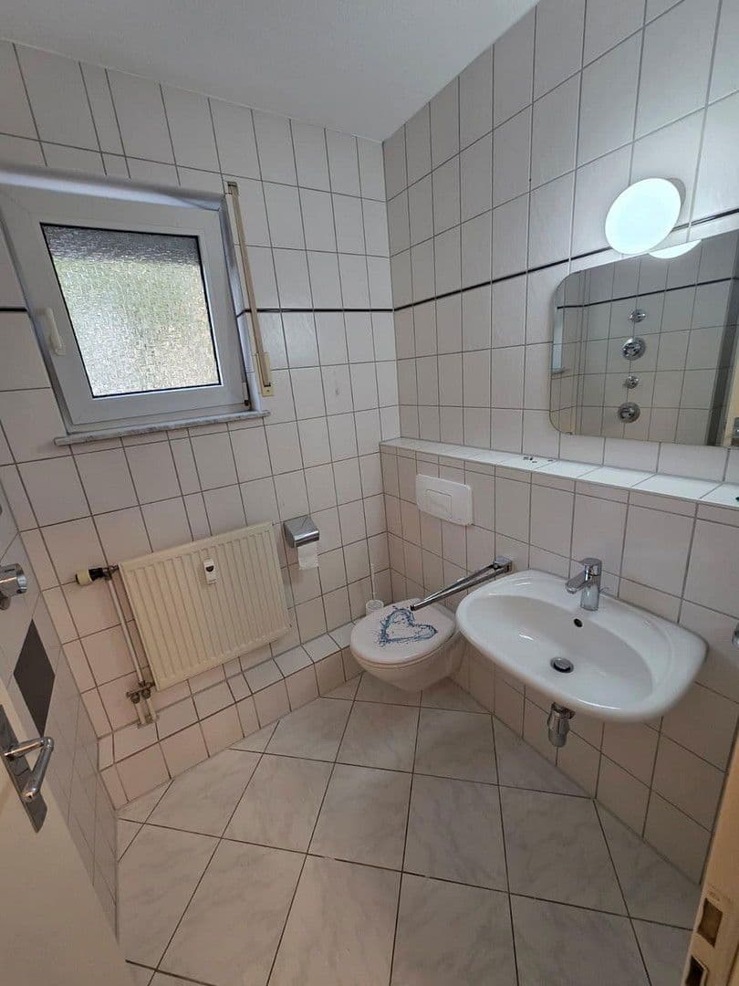 Pronájem bytu 2+1 67 m², Nürtingerstraße 4/3, Metzingen, Bádensko-Württembersko Pronájem bytu 2+1 67 m², Nürtingerstraße 4/3, Metzingen, Bádensko-Württembersko