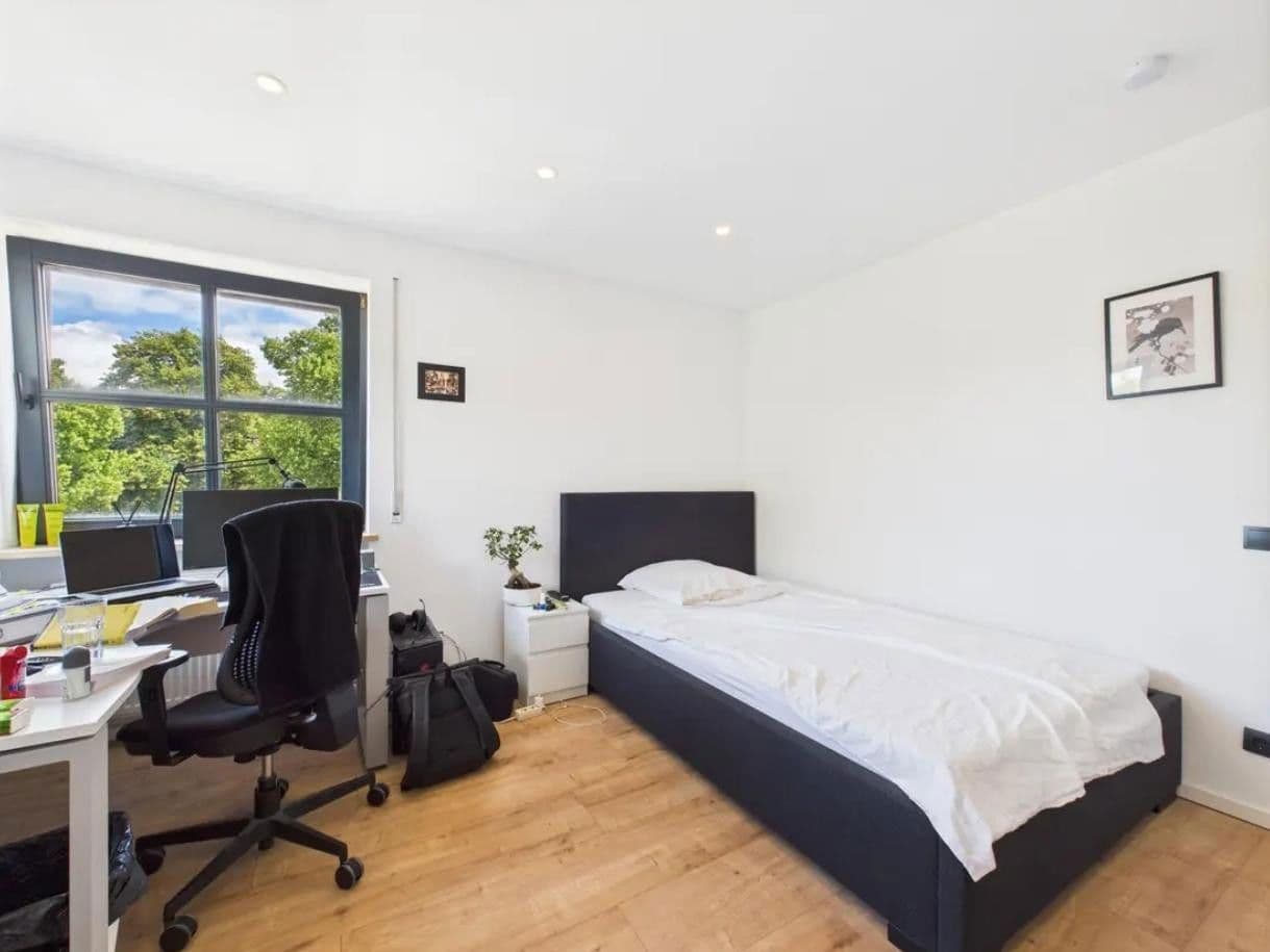 Pronájem bytu 4+1 111 m², Regensburg, Bavorsko Pronájem bytu 4+1 111 m², Regensburg, Bavorsko