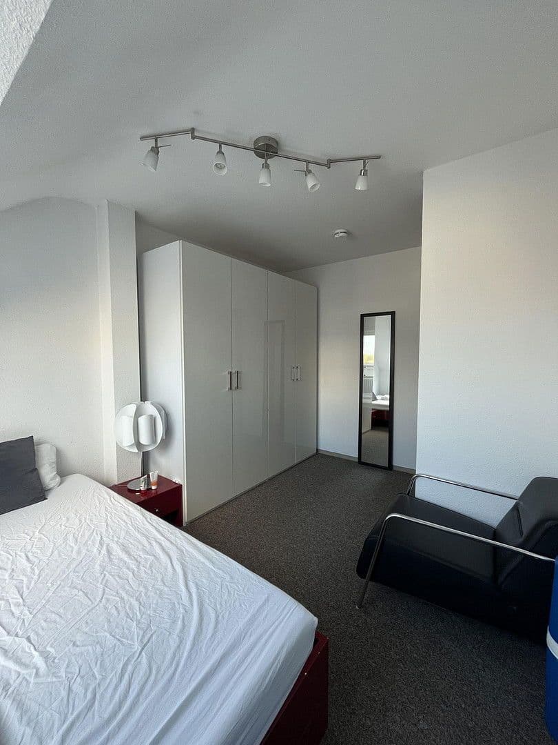 Pronájem bytu 2+1 40 m², Winterstr. 1, Karlsruhe, Bádensko-Württembersko Pronájem bytu 2+1 40 m², Winterstr. 1, Karlsruhe, Bádensko-Württembersko