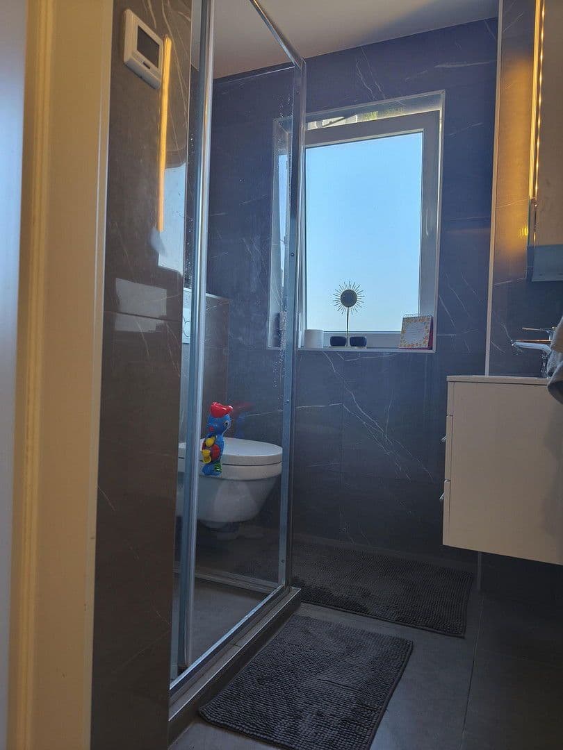 Prodej bytu 3+1 101 m², Hilden, Severní Porýní-Vestfálsko Prodej bytu 3+1 101 m², Hilden, Severní Porýní-Vestfálsko