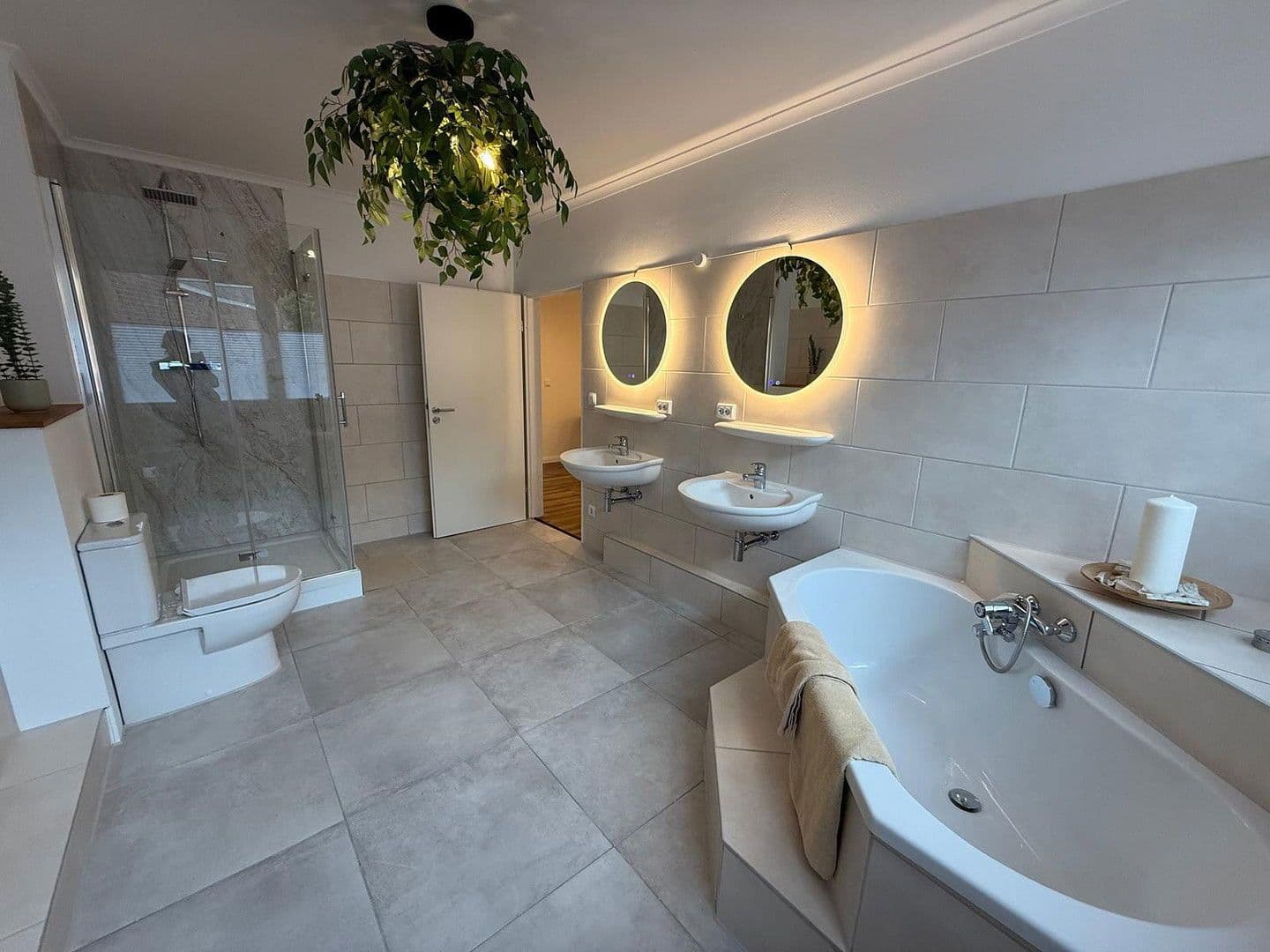 Prodej bytu 5+kk 190 m², Hauptstraße 67, Cuxhaven, Dolní Sasko Prodej bytu 5+kk 190 m², Hauptstraße 67, Cuxhaven, Dolní Sasko