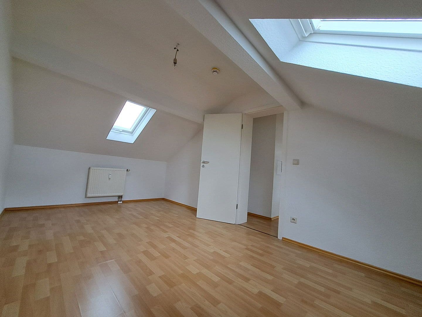 Pronájem bytu 2+1 53 m², Rastatt, Bádensko-Württembersko Pronájem bytu 2+1 53 m², Rastatt, Bádensko-Württembersko