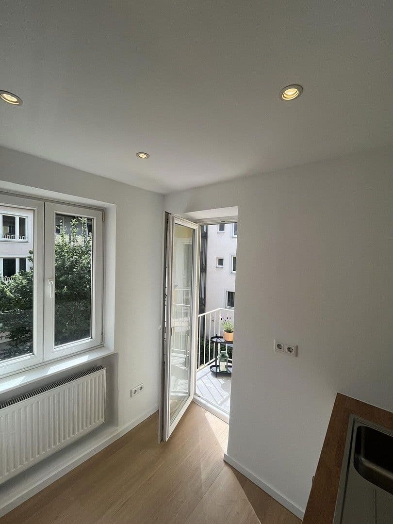Pronájem bytu 2+1 47 m², Obere Kreuzgasse 17, Nürnberg, Bavorsko Pronájem bytu 2+1 47 m², Obere Kreuzgasse 17, Nürnberg, Bavorsko