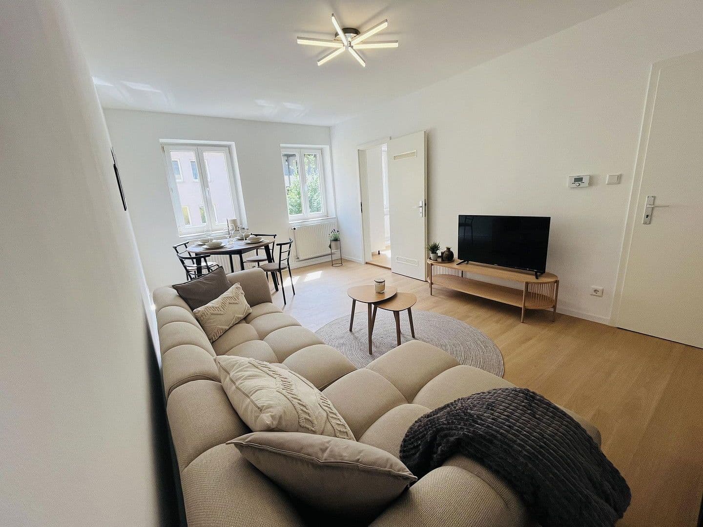 Pronájem bytu 2+1 47 m², Obere Kreuzgasse 17, Nürnberg, Bavorsko Pronájem bytu 2+1 47 m², Obere Kreuzgasse 17, Nürnberg, Bavorsko