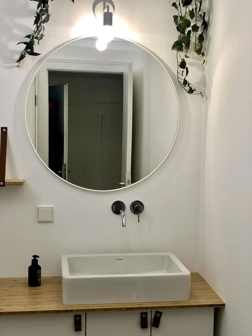 Pronájem kanceláře 135 m², Stuttgart, Bádensko-Württembersko Pronájem kanceláře 135 m², Stuttgart, Bádensko-Württembersko