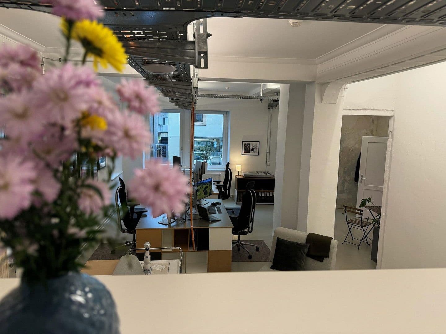 Pronájem kanceláře 135 m², Stuttgart, Bádensko-Württembersko Pronájem kanceláře 135 m², Stuttgart, Bádensko-Württembersko