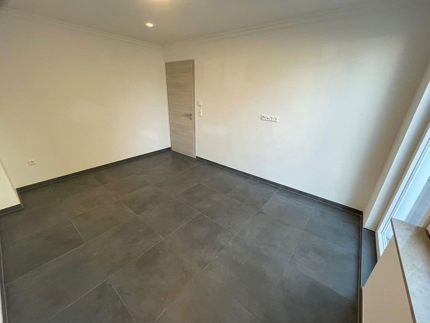 Pronájem bytu 2+1 78 m², Kornstraße 14, Bremen, Bremen Pronájem bytu 2+1 78 m², Kornstraße 14, Bremen, Bremen