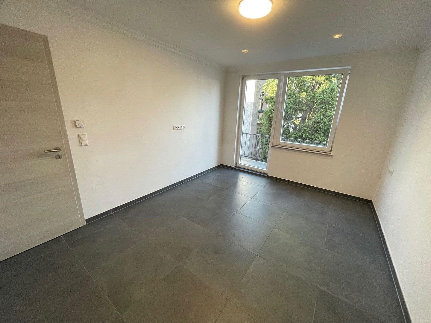 Pronájem bytu 2+1 78 m², Kornstraße 14, Bremen, Bremen Pronájem bytu 2+1 78 m², Kornstraße 14, Bremen, Bremen