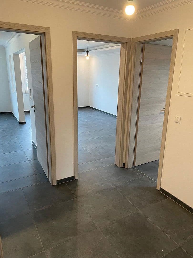 Pronájem bytu 2+1 78 m², Kornstraße 14, Bremen, Bremen Pronájem bytu 2+1 78 m², Kornstraße 14, Bremen, Bremen