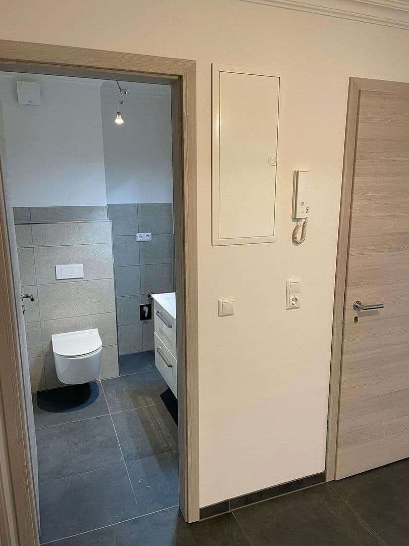 Pronájem bytu 2+1 78 m², Kornstraße 14, Bremen, Bremen Pronájem bytu 2+1 78 m², Kornstraße 14, Bremen, Bremen
