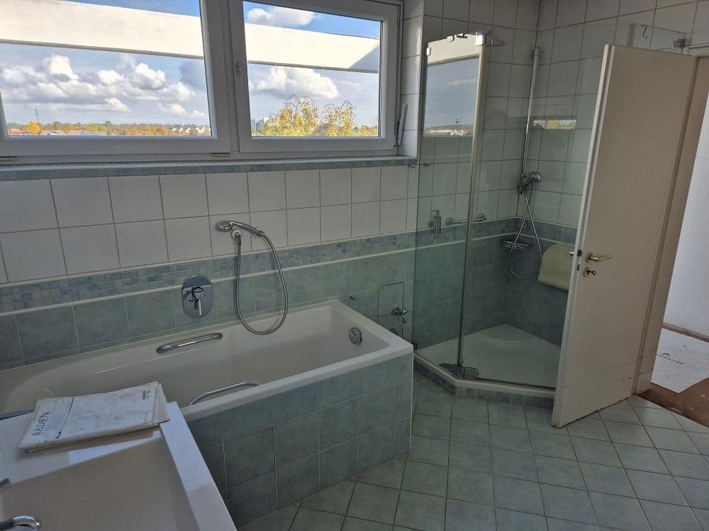 Prodej bytu 5+1 187 m², Jägerweg 5, Waldbronn, Bádensko-Württembersko Prodej bytu 5+1 187 m², Jägerweg 5, Waldbronn, Bádensko-Württembersko