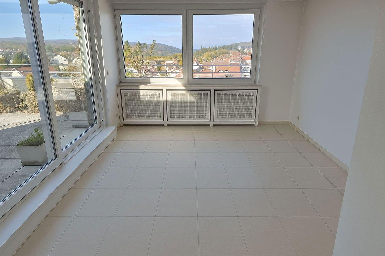 Prodej bytu 5+1 187 m², Jägerweg 5, Waldbronn, Bádensko-Württembersko Prodej bytu 5+1 187 m², Jägerweg 5, Waldbronn, Bádensko-Württembersko