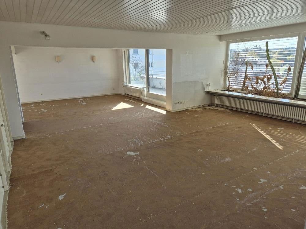 Prodej bytu 5+1 187 m², Jägerweg 5, Waldbronn, Bádensko-Württembersko Prodej bytu 5+1 187 m², Jägerweg 5, Waldbronn, Bádensko-Württembersko