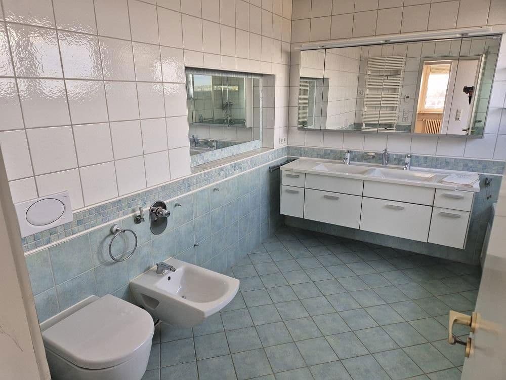 Prodej bytu 5+1 187 m², Jägerweg 5, Waldbronn, Bádensko-Württembersko Prodej bytu 5+1 187 m², Jägerweg 5, Waldbronn, Bádensko-Württembersko