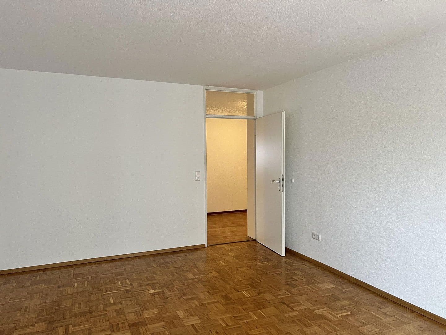 Pronájem bytu 3+1 90 m², Karlsruhe, Bádensko-Württembersko Pronájem bytu 3+1 90 m², Karlsruhe, Bádensko-Württembersko