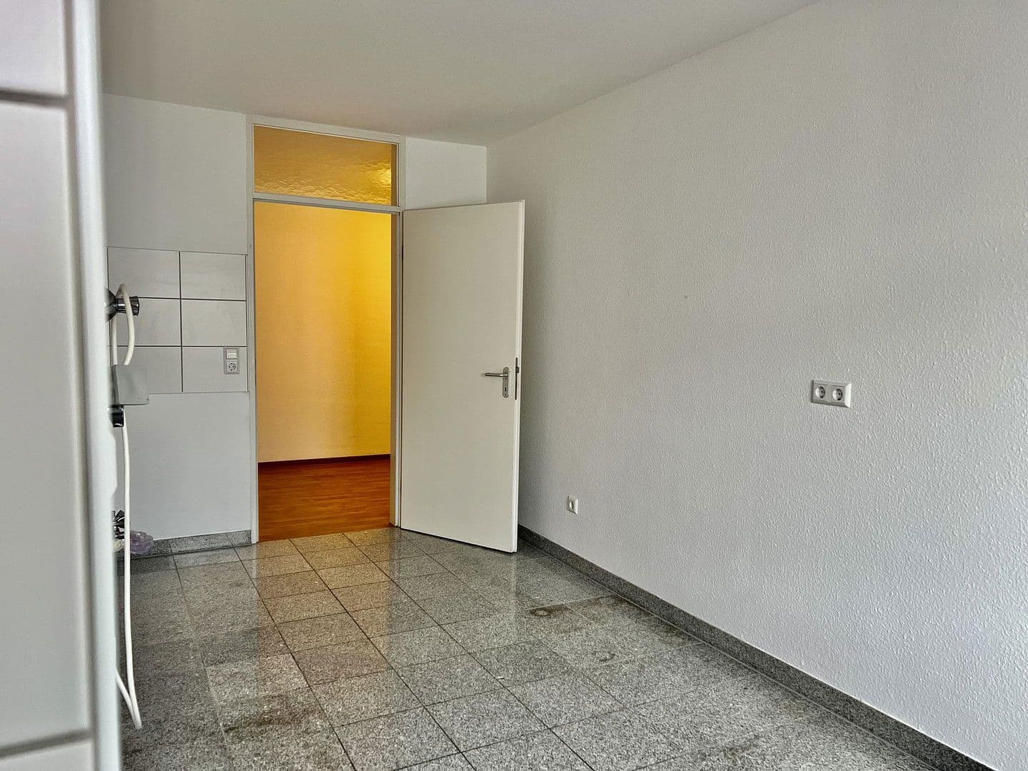 Pronájem bytu 3+1 90 m², Karlsruhe, Bádensko-Württembersko Pronájem bytu 3+1 90 m², Karlsruhe, Bádensko-Württembersko