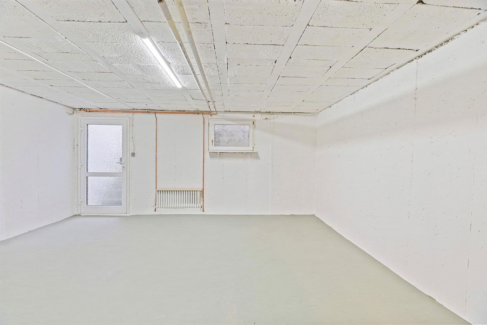Prodej domu 82 m², pozemek 143 m², Reutlingen, Bádensko-Württembersko Prodej domu 82 m², pozemek 143 m², Reutlingen, Bádensko-Württembersko
