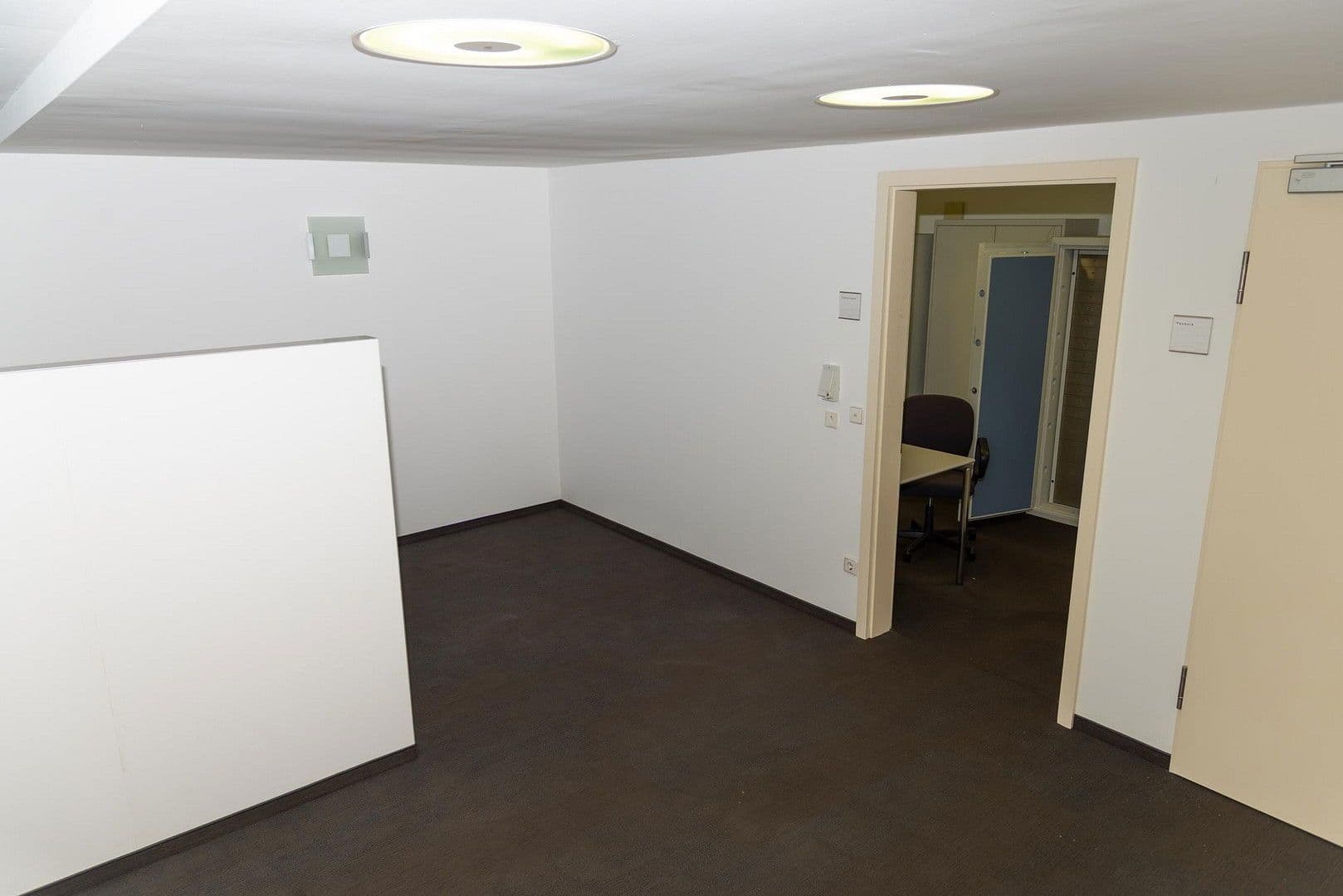 Pronájem nebytového prostoru 460 m², Dinkelsbühl, Bavorsko Pronájem nebytového prostoru 460 m², Dinkelsbühl, Bavorsko