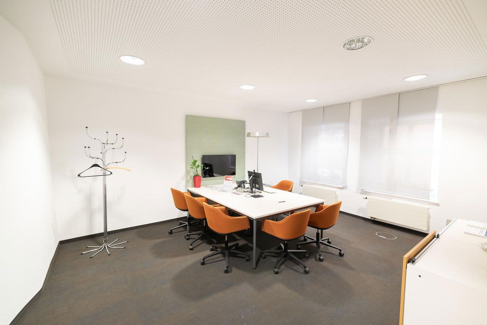 Pronájem nebytového prostoru 460 m², Dinkelsbühl, Bavorsko Pronájem nebytového prostoru 460 m², Dinkelsbühl, Bavorsko